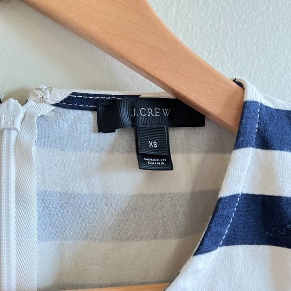 J. Crew F8928 Asymmetrical Navy Ivory Striped Ruffle Peplum Top Women's Size XS - Picture 5 of 8